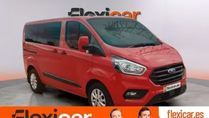 Occasion Ford Tourneo Trend 136 PK (100 kW) 2023 Rood MPV