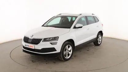 Usado Skoda Karoq Ambition 115 CV (84 kW) 2019 Blanco SUV