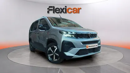 Usado Peugeot Rifter GTi 131 CV (96 kW) 2025 Monovolumen