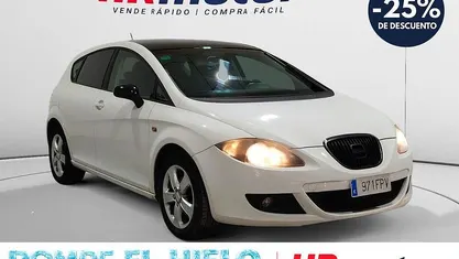 Usado Seat Leon Sport 103 CV (75 kW) 2007 Blanco Berlina