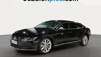 Usado VW Arteon Elegance 150 CV (110 kW) 2018 Negro Utilitario