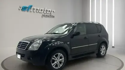 Usado SsangYong Rexton Limited 179 CV (131 kW) 2012 Negro SUV