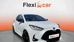 Blanco Usado 2023 Toyota Yaris Hybrid Sport Berlina | 19.390 € (Buen precio)