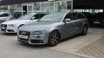 Usado Audi A4 136 CV (100 kW) 2011 Gris / plata Berlina