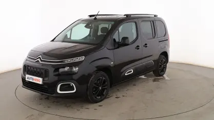 Usado Citroën Berlingo Feel 102 CV (75 kW) 2021 Negro Monovolumen