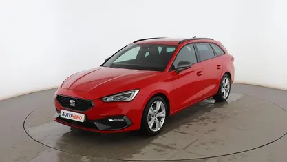 Usado Seat Leon FR 150 CV (110 kW) 2021 Rojo Familiar
