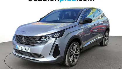Usado Peugeot 3008 Allure 131 CV (96 kW) 2023 Gris SUV