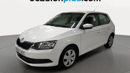 Usado Skoda Fabia Ambition 90 CV (66 kW) 2017 Blanco Utilitario