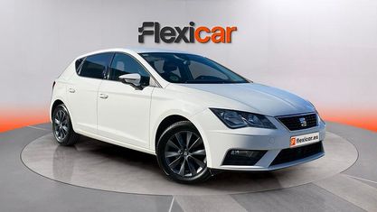 Begagnad Seat Leon Style 130 HK (95 kW) 2018 Vit Sedan
