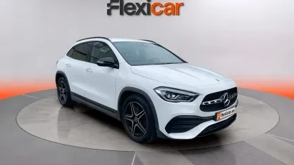 Usado Mercedes GLA200 150 CV (110 kW) 2020 Blanco SUV