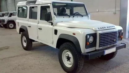 Usado Land Rover Defender 122 CV (89 kW) 2013 Blanco SUV