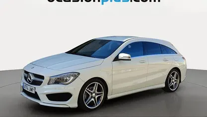 Blanco Usado 2016 Mercedes CLA200 AMG line Monovolumen | 16.843 € (Precio justo)