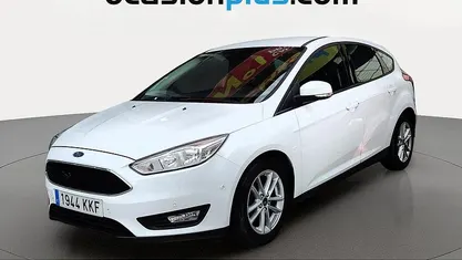 Begagnad Ford Focus Business Edition 120 HK (88 kW) 2018 Vit Halvkombi