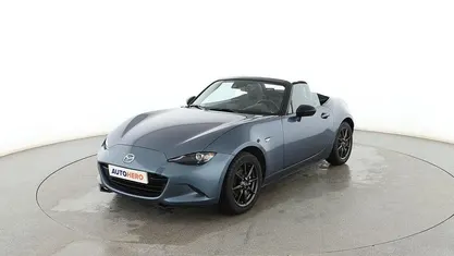 Usado Mazda MX5 Luxury 130 CV (95 kW) 2015 Azul Descapotable