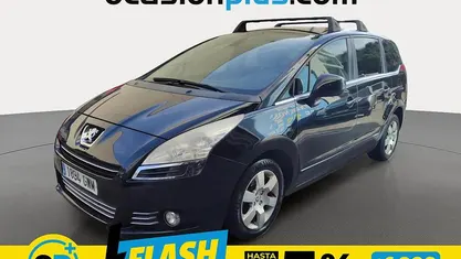 Usado Peugeot 5008 Premium 110 CV (80 kW) 2010 Negro Monovolumen