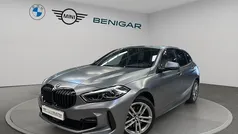 Gris Usado 2024 BMW 118 Comfort Edition Utilitario | 32.900 € (Precio justo)