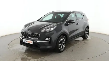 Usado Kia Sportage Plus 136 CV (100 kW) 2021 Gris SUV