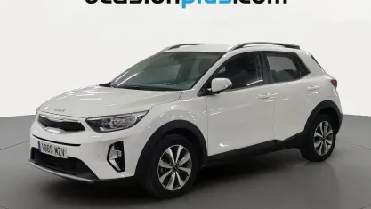 Usado Kia Stonic 101 CV (74 kW) 2025 Blanco SUV