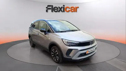 Usado Opel Crossland Elegance 131 CV (96 kW) 2024 Gris SUV
