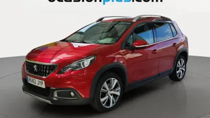 Usado Peugeot 2008 Allure 110 CV (80 kW) 2017 Rojo SUV