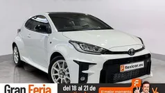 Blanco Usado 2022 Toyota Yaris Utilitario | 34.090 € (Precio justo)