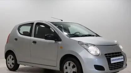 Usado Suzuki Alto 68 CV (50 kW) 2009 Plateado Utilitario