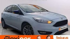 Blanco Usado 2016 Ford Focus Berlina | 9890 € (Precio justo)