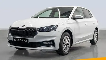 Blanco Usado 2025 Skoda Fabia Selection Berlina | 20.500 € (Precio justo)