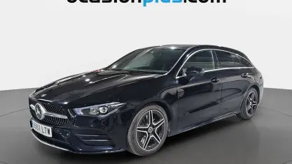 Usado Mercedes CLA250 Shooting Brake AMG 224 CV (164 kW) 2020 Negro Familiar