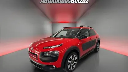 Usado Citroën C4 Cactus Live 100 CV (73 kW) 2017 Utilitario
