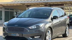 Gris / plata Usado 2018 Ford Focus Active Familiar | 13.490 € (Precio justo)