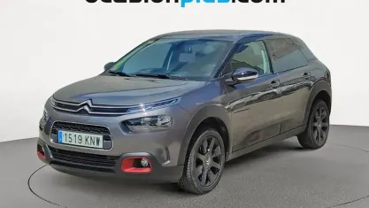 Usado Citroën C4 Cactus Shine 131 CV (96 kW) 2018 Gris Utilitario