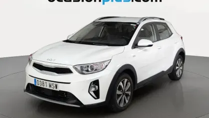Usado Kia Stonic 100 CV (73 kW) 2024 Blanco SUV