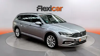 Usado VW Passat Executive 150 CV (110 kW) 2021 Gris Familiar