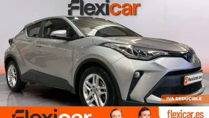 Begagnad Toyota C-HR Active 140 HK (102 kW) 2023 Grå SUV