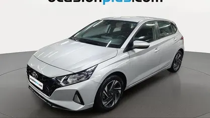 Gris plata Usado 2022 Hyundai i20 Utilitario | 11.410 € (Buen precio)