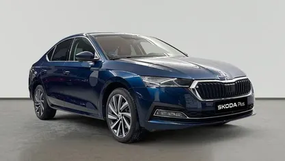Azul Usado 2022 Skoda Octavia Style Berlina | 28.200 € (Precio justo)