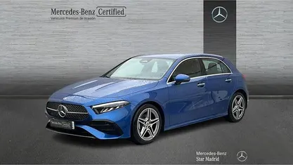 Azul Usado 2024 Mercedes A200 AMG line Berlina | 33.990 € (Precio justo)