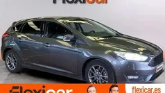 Gris Usado 2018 Ford Focus Trend Utilitario | 11.590 € (Precio justo)