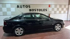 Negro Usado 2004 Opel Vectra Comfort Berlina | 1995 € (Buen precio)