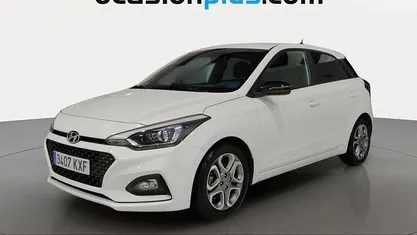 Usado Hyundai i20 100 CV (73 kW) 2019 Blanco Utilitario