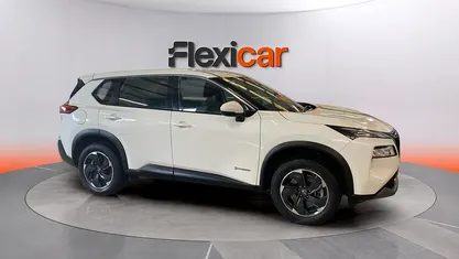 Usado Nissan X-Trail Acenta 213 CV (156 kW) 2025 Blanco SUV