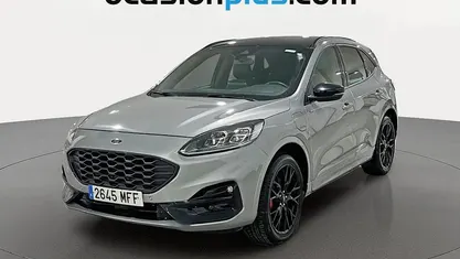 Usado Ford Kuga ST-Line X 225 CV (165 kW) 2023 Gris plata SUV