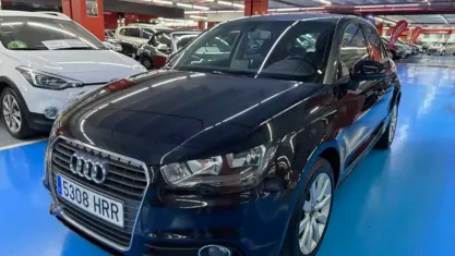 Usado Audi A1 Sportback Ambition 90 CV (66 kW) 2013 Negro Utilitario