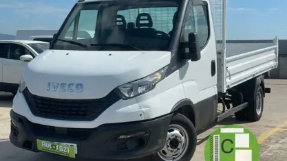 Usado Iveco Daily 136 CV (100 kW) 2021 Blanco Van