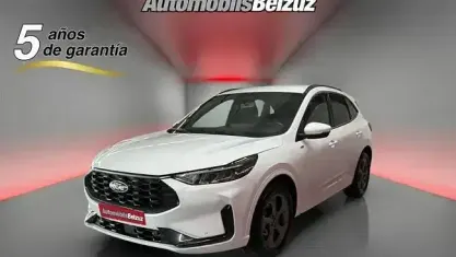 Usado Ford Kuga ST-Line 150 CV (110 kW) 2025 Blanco SUV