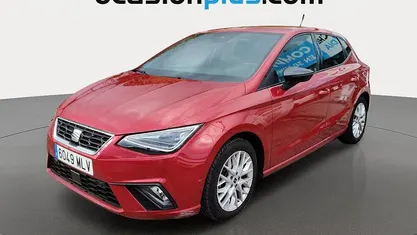 Rojo Usado 2023 Seat Ibiza FR Utilitario | 14.455 € (Precio justo)