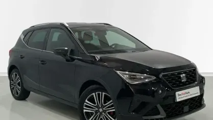 Usado Seat Arona FR 115 CV (84 kW) 2024 Negro SUV