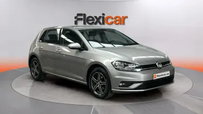 Usado VW Golf VII Advance 116 CV (85 kW) 2018 Gris Berlina