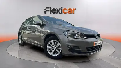 Käytetty VW Golf VII Business 116 HP (85 kW) 2017 Sedan